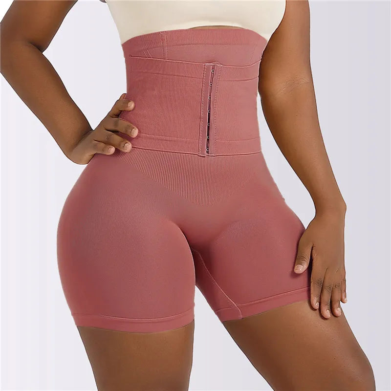 Unleash Your Confidence with a Flawless Silhouette!